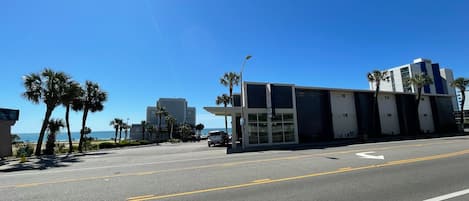 Façade de lâhĂ©bergement