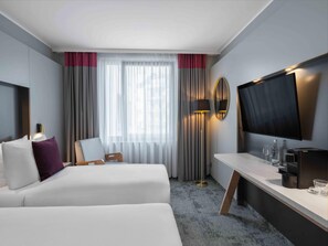 Deluxe Room, 2 Twin Beds | In-room safe, desk, soundproofing, free cribs/infant beds - Ramada by Wyndham Essen (Essen)