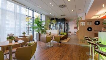 Bar (in der Unterkunft)