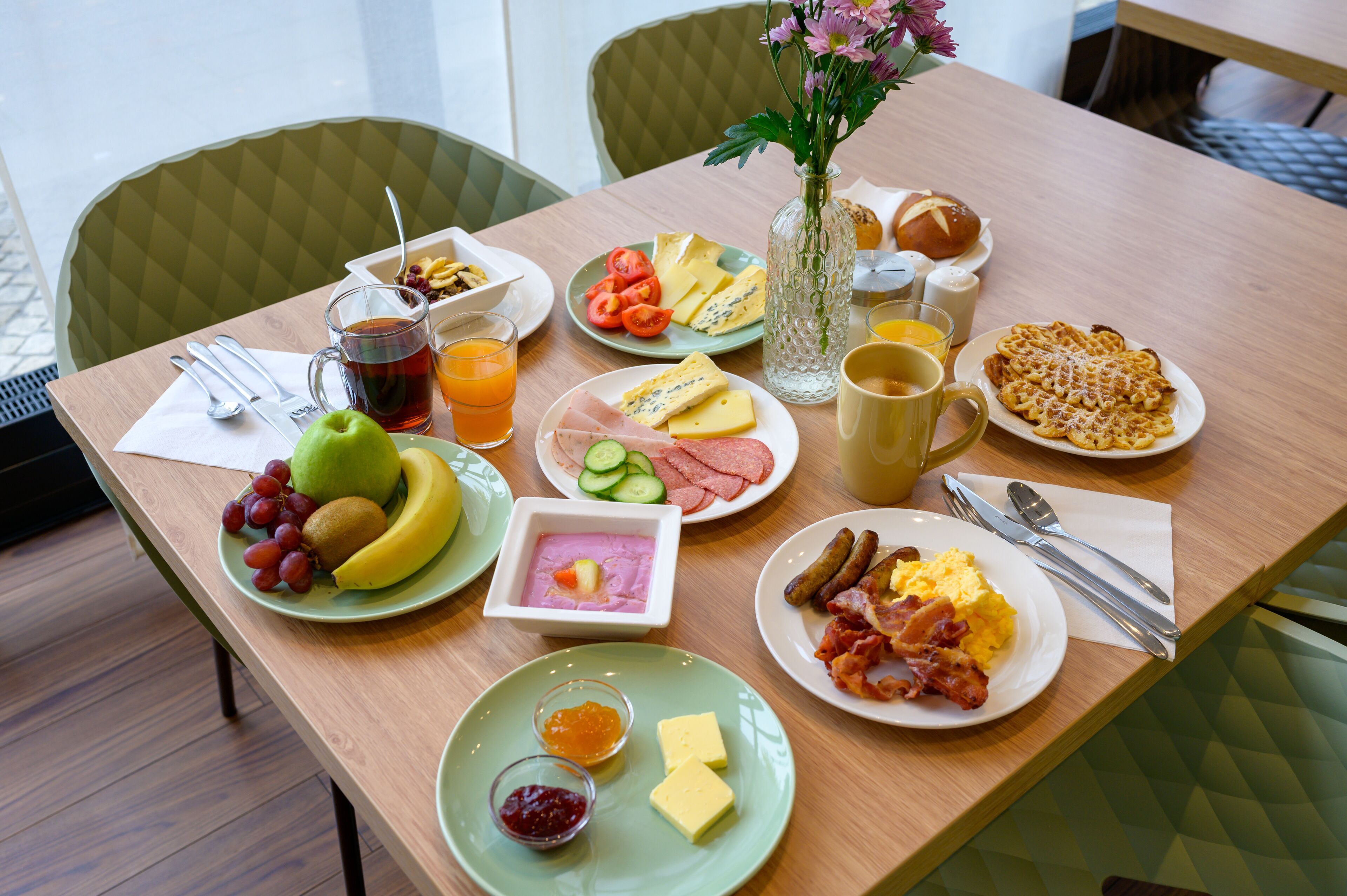 daily buffet breakfast (eur 17.00 per person)