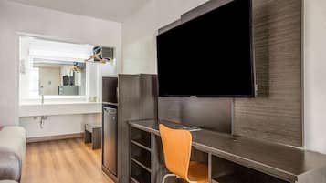 Iron/ironing board, free WiFi, bed sheets, alarm clocks