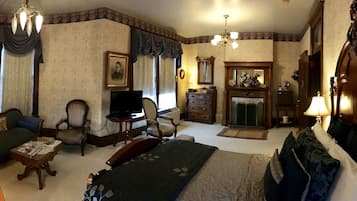 Deluxe Suite | Premium bedding, individually decorated, individually furnished, desk