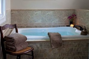 Suite (Harmony Suite) | Living area | 48-inch flat-screen TV with digital channels, TV, streaming services