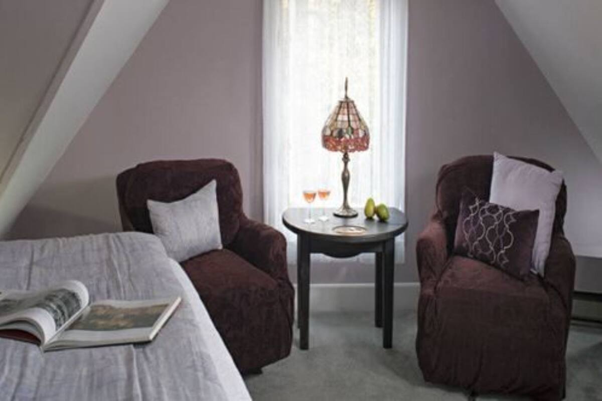 Suite (Stillwater Mini Suite)