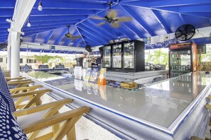 Poolbar