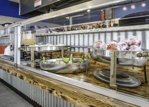 Regional cuisine - Skipjack Resort & Marina (Marathon)