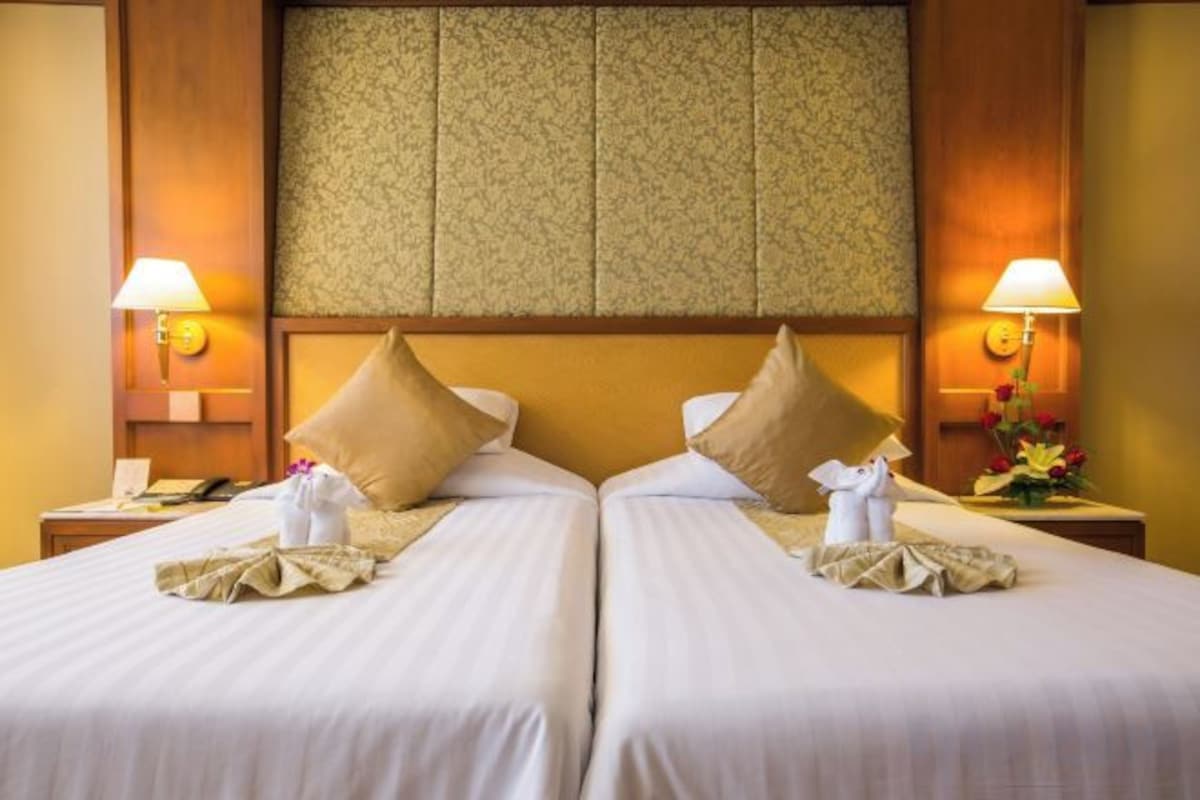 In-room safe, desk, blackout curtains, soundproofing
