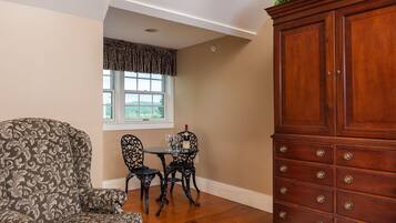 Wi-Fi gratuit, draps fournis, réveils