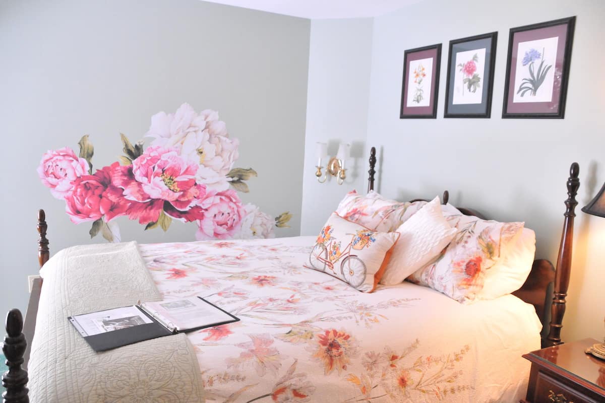 Chambre Classique, 1 grand lit, patio (SAMUEL)