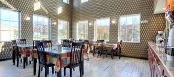 Rodeway Inn & Suites Ithaca South