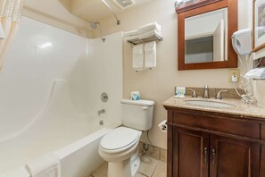 Hårføner og håndklær