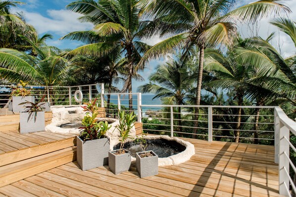 Sun deck