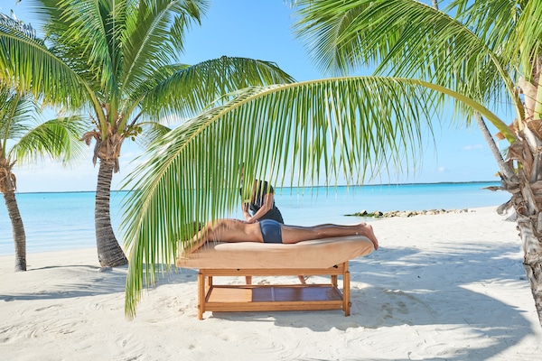 Lichaamsbehandelingen, aromatherapie, diepe bindweefselmassages