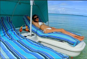 Private beach, white sand, sun-loungers, beach towels