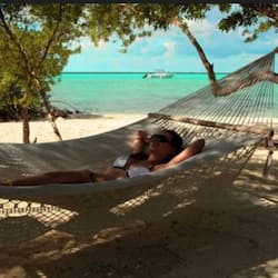 Private beach, white sand, sun loungers, beach towels