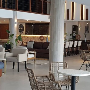 Lobby-Lounge