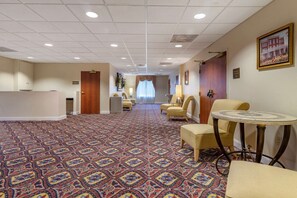 Lobby - Comfort Inn & Suites Statesboro - University Area (Statesboro)