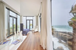 Suite | 1 bedroom, premium bedding, minibar, in-room safe
