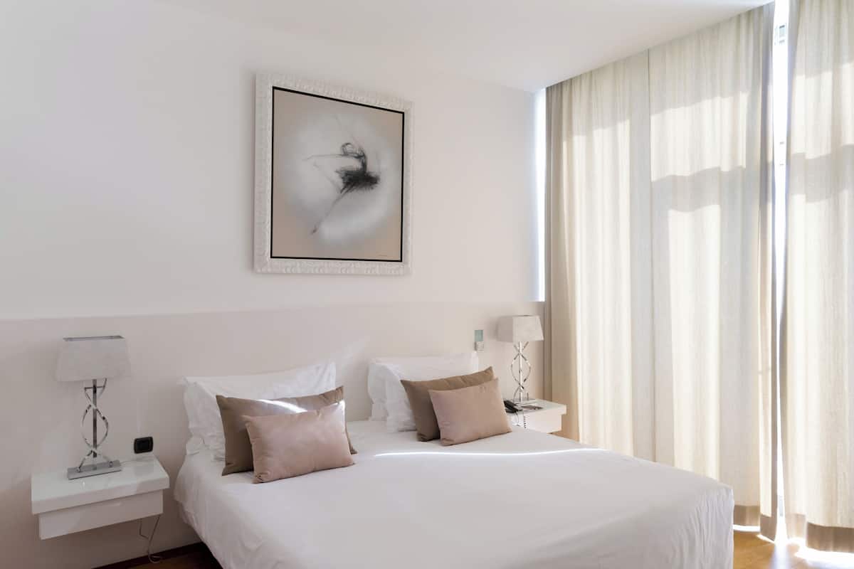 Premium bedding, minibar, in-room safe, individually decorated