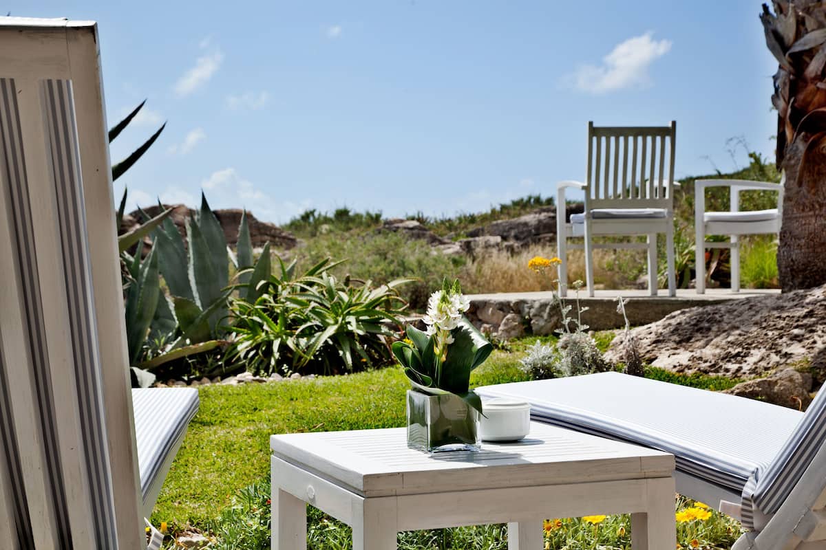 Twin Room, Sea View | Premium bedding, minibar, in-room safe, individually decorated