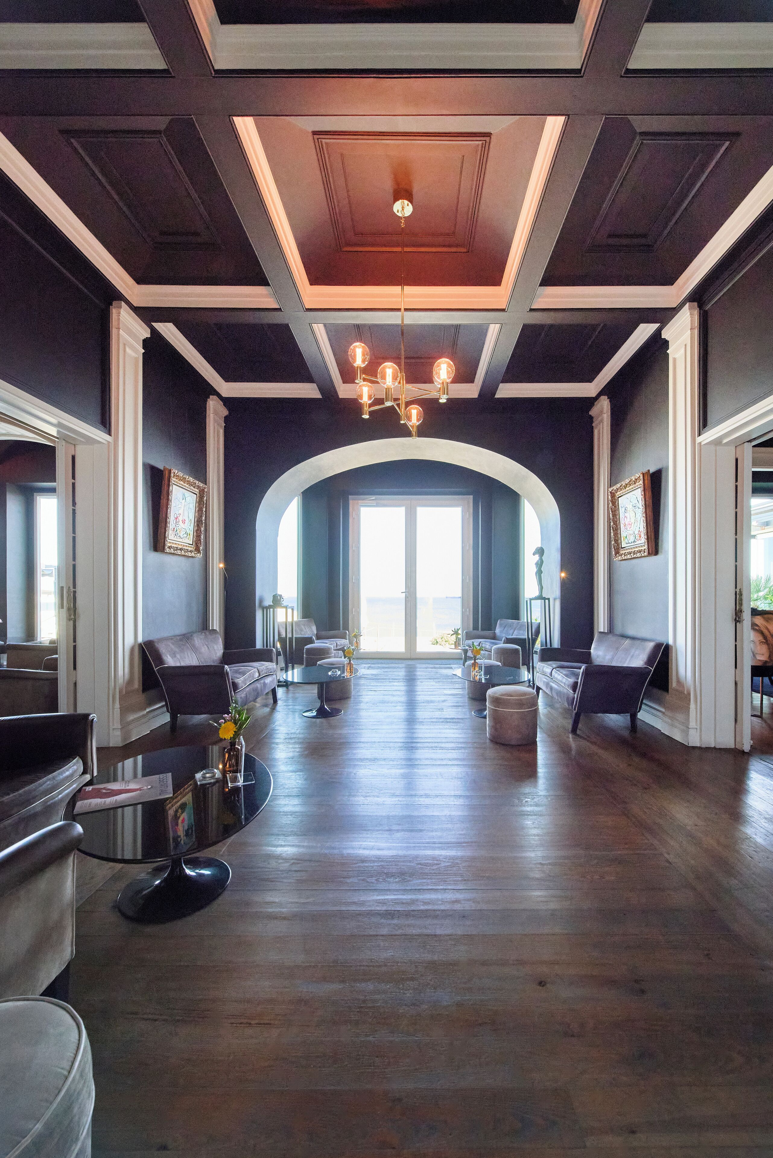 poolside views, serves lunch, dinner and happy hour