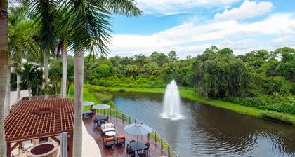 Courtyard by Marriott Sarasota at University Town Center