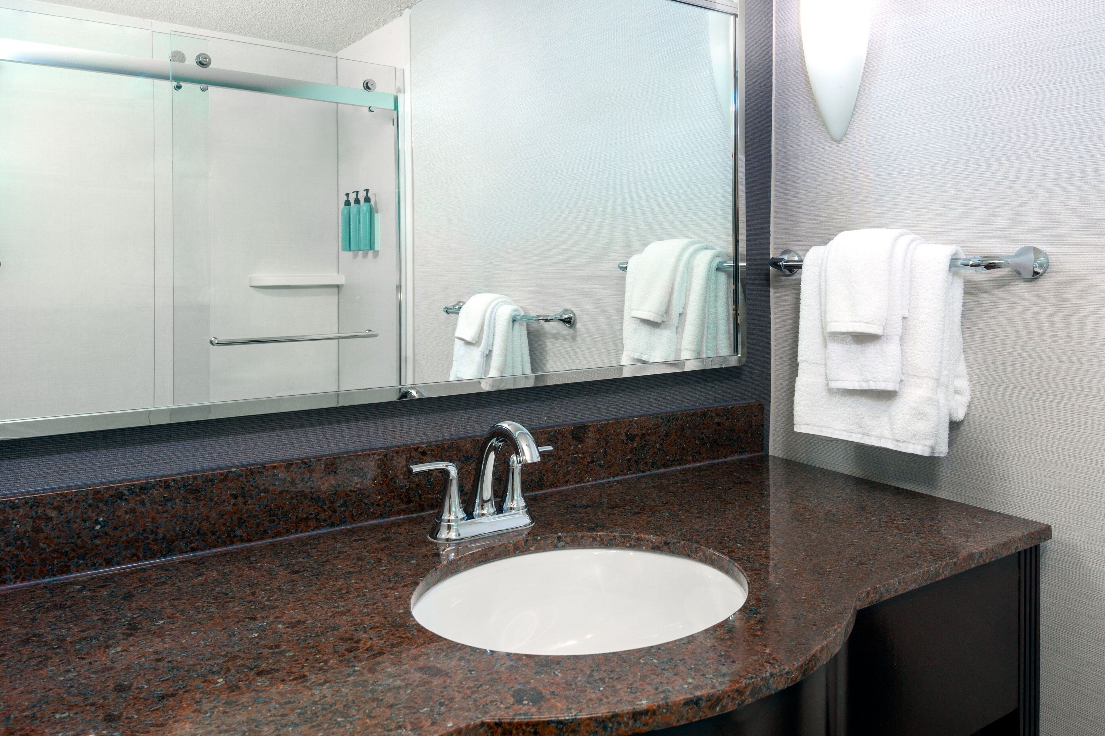 1 bedroom, premium bedding, pillow-top beds, desk