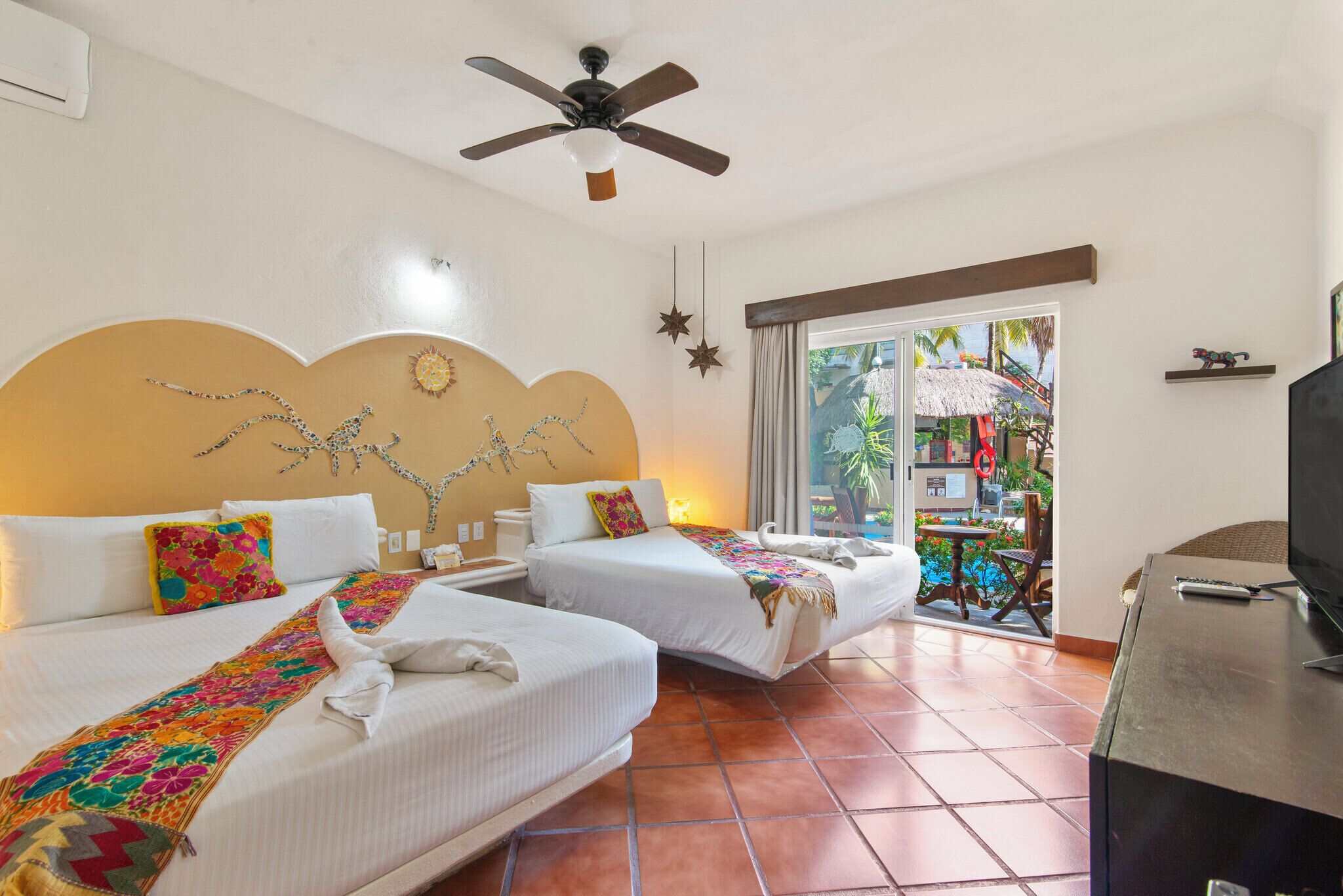 Standard Double Room | In-room safe, free cribs/infant beds, free WiFi, bed sheets