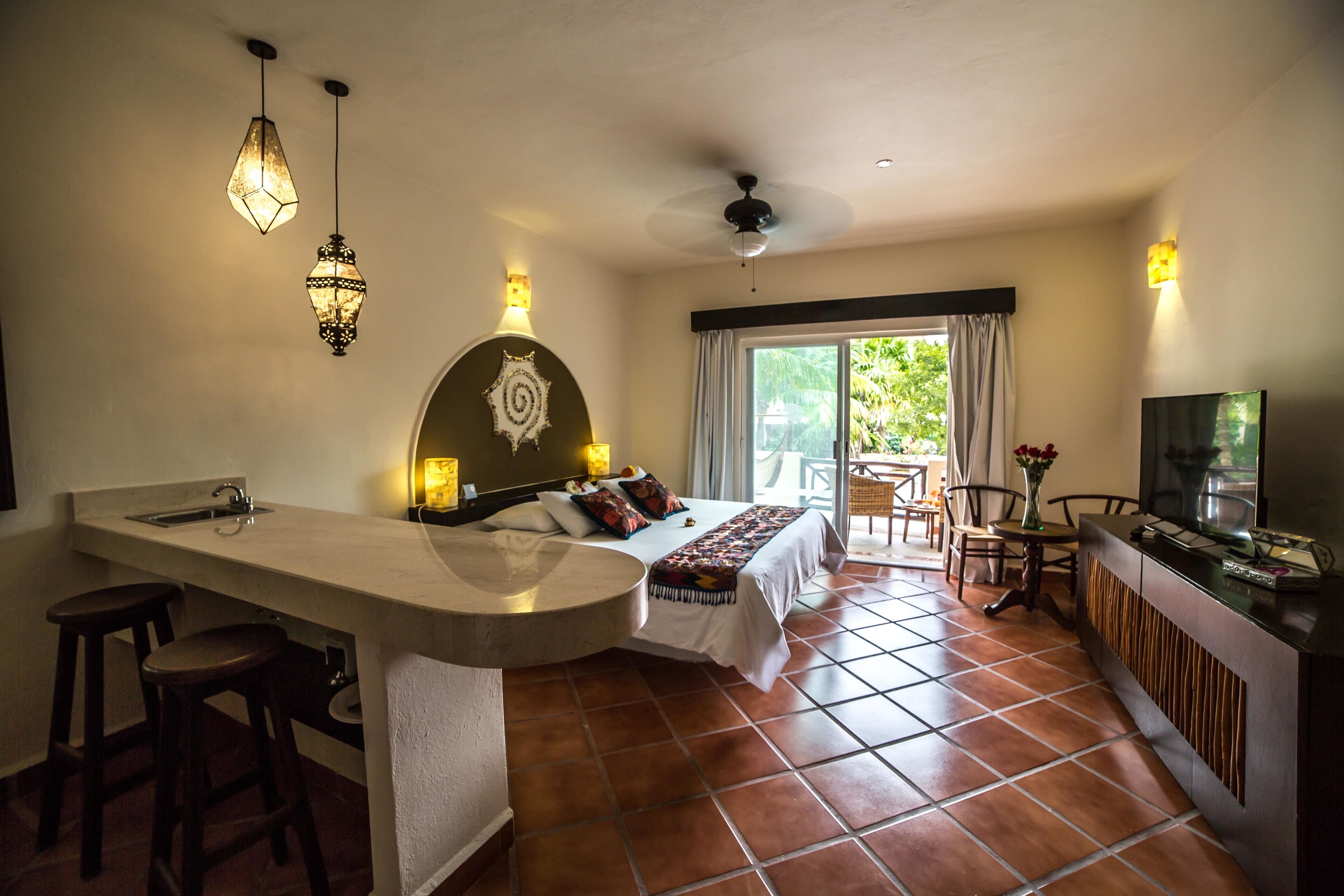 superior king  | in-room safe, free cots/infant beds, free wifi, bed sheets