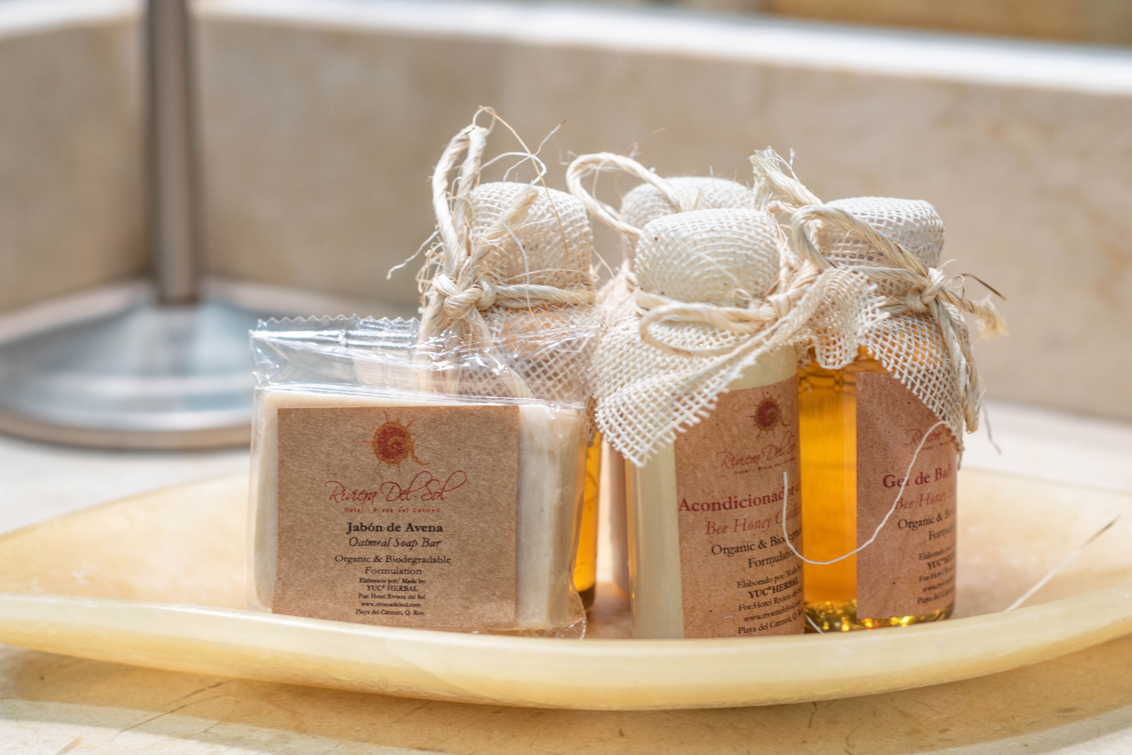 shower, free toiletries, towels