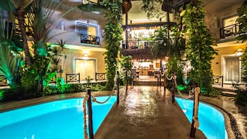 Outdoor pool, pool loungers