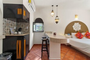Caja de seguridad en la habitación, cunas gratuitas y wifi gratis 