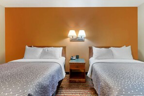 Room, 2 Double Beds, Non Smoking, Lake View | 1 bedroom, laptop workspace, blackout drapes, free WiFi