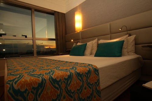 MERCURE BH SAVASSI HOTEL BELO HORIZONTE