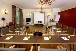 Meeting facility - Hotel Ampervilla (Fahrenzhausen)