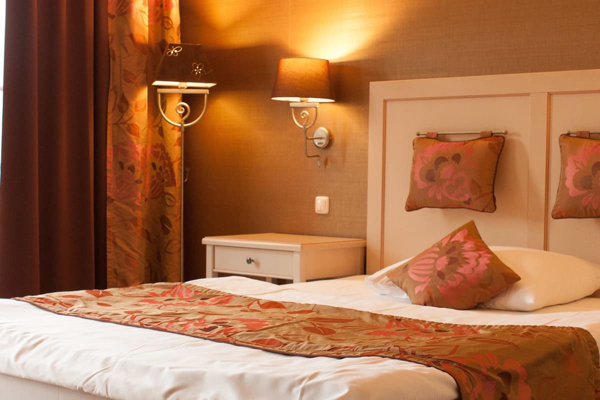 Standard Single Room, 1 Single Bed | Premium bedding, down duvets, minibar, in-room safe