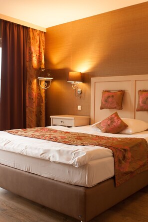 Standard Single Room, 1 Single Bed | Premium bedding, down duvets, minibar, in-room safe