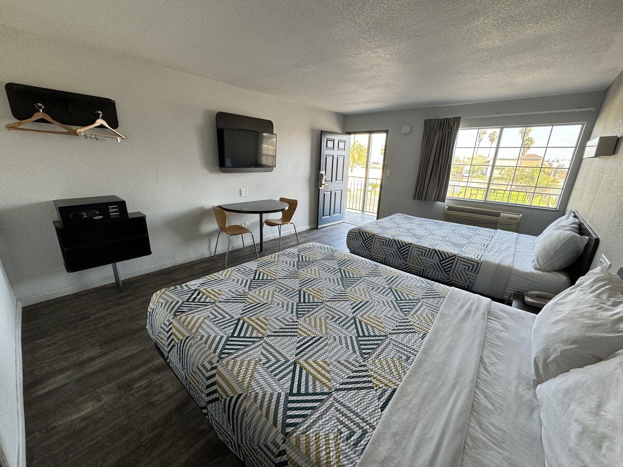 Free WiFi, bed sheets, wheelchair access