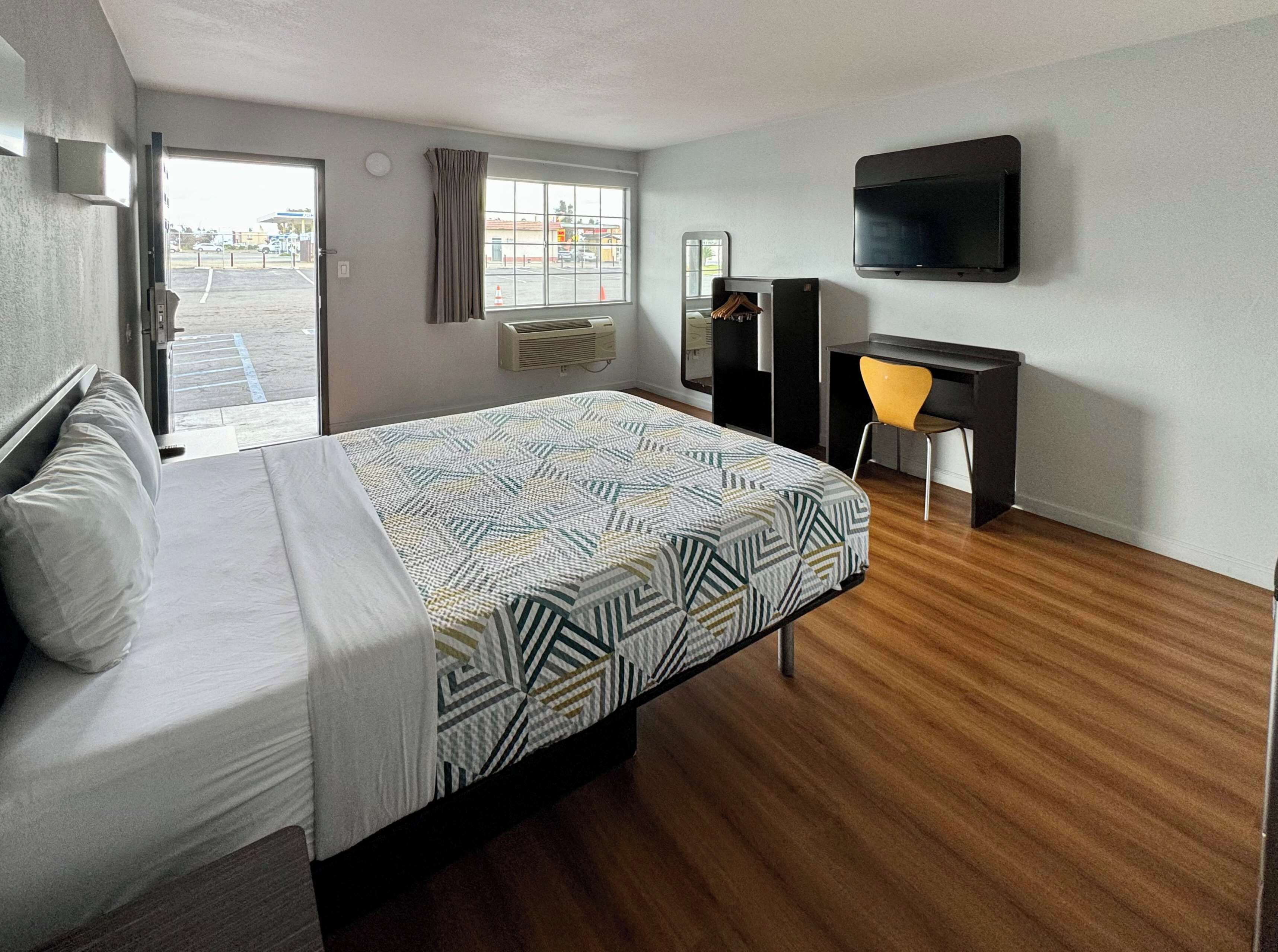 Wifi gratis, ropa de cama, accesible en silla de ruedas