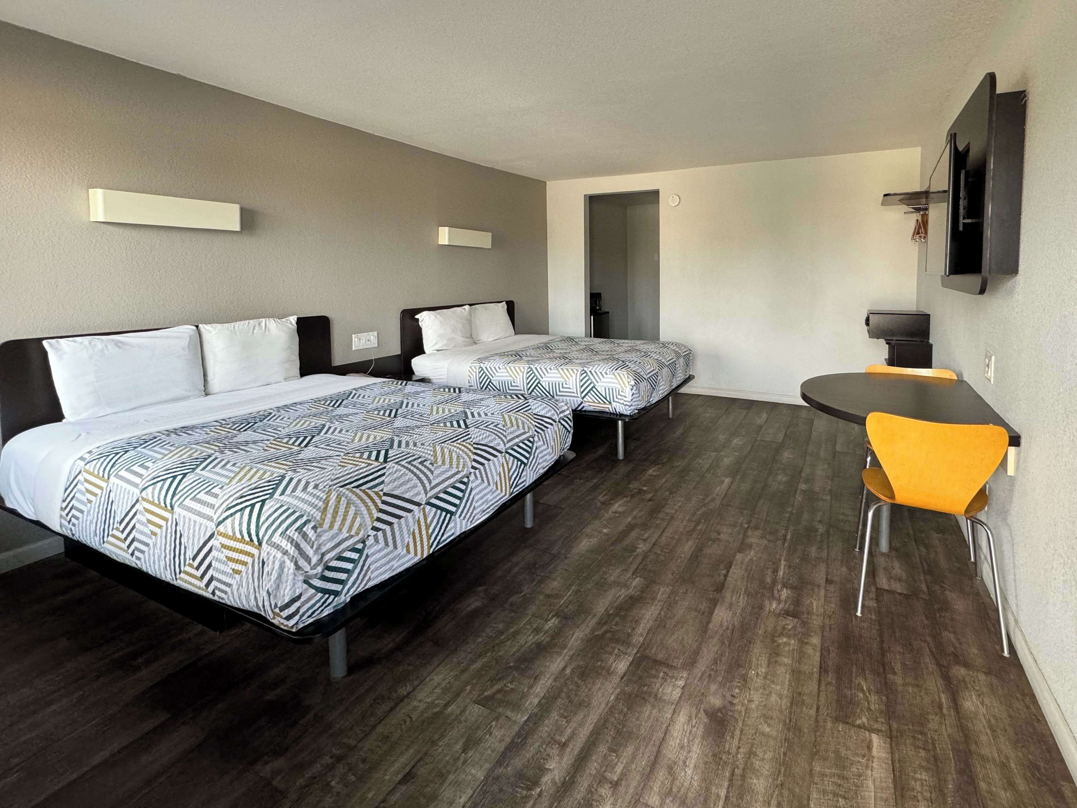 Free WiFi, bed sheets, wheelchair access
