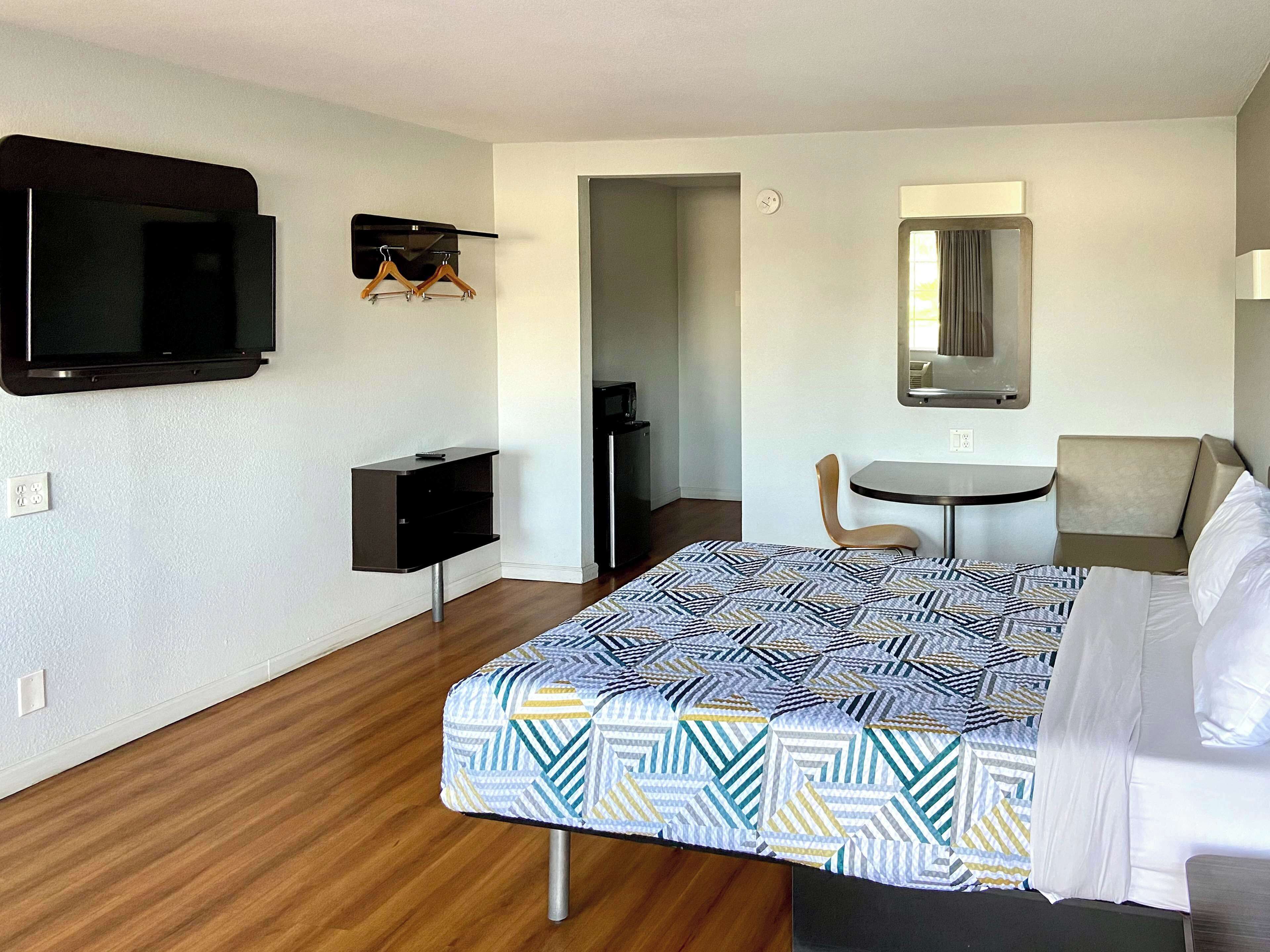 Wifi gratis, ropa de cama, accesible en silla de ruedas