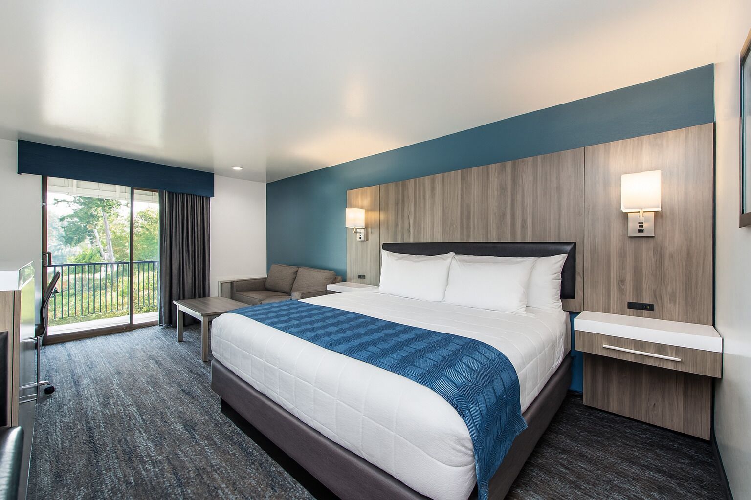 Quarto standard, 1 cama King e sofá-cama, vista para o porto | Cortinas blackout, ferros/tábuas de passar roupa, Wi-Fi (sobretaxa)