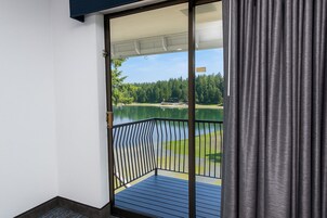 Harborview King | Terrace/patio