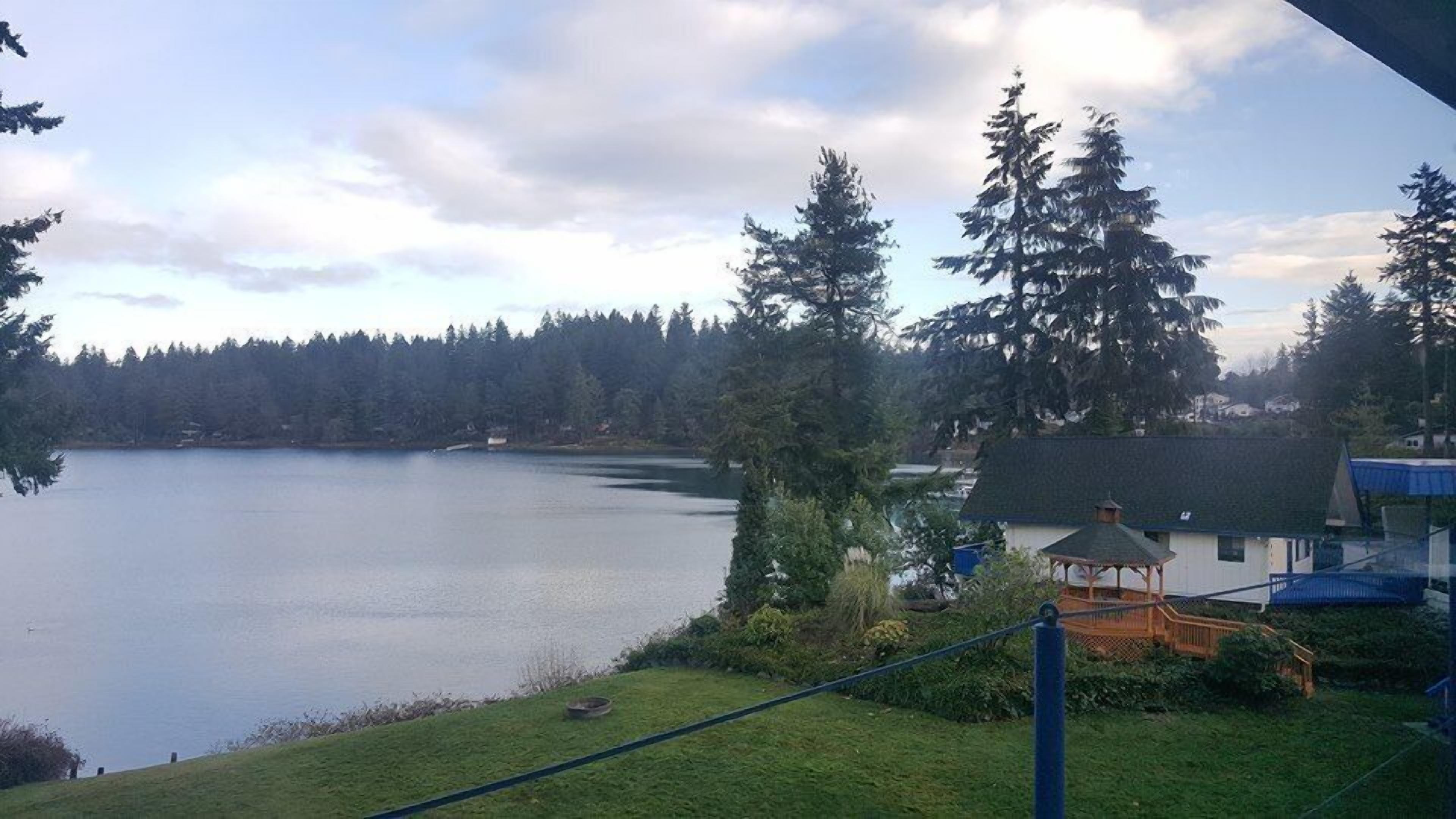 Photo - Oyster Bay Inn & Suites