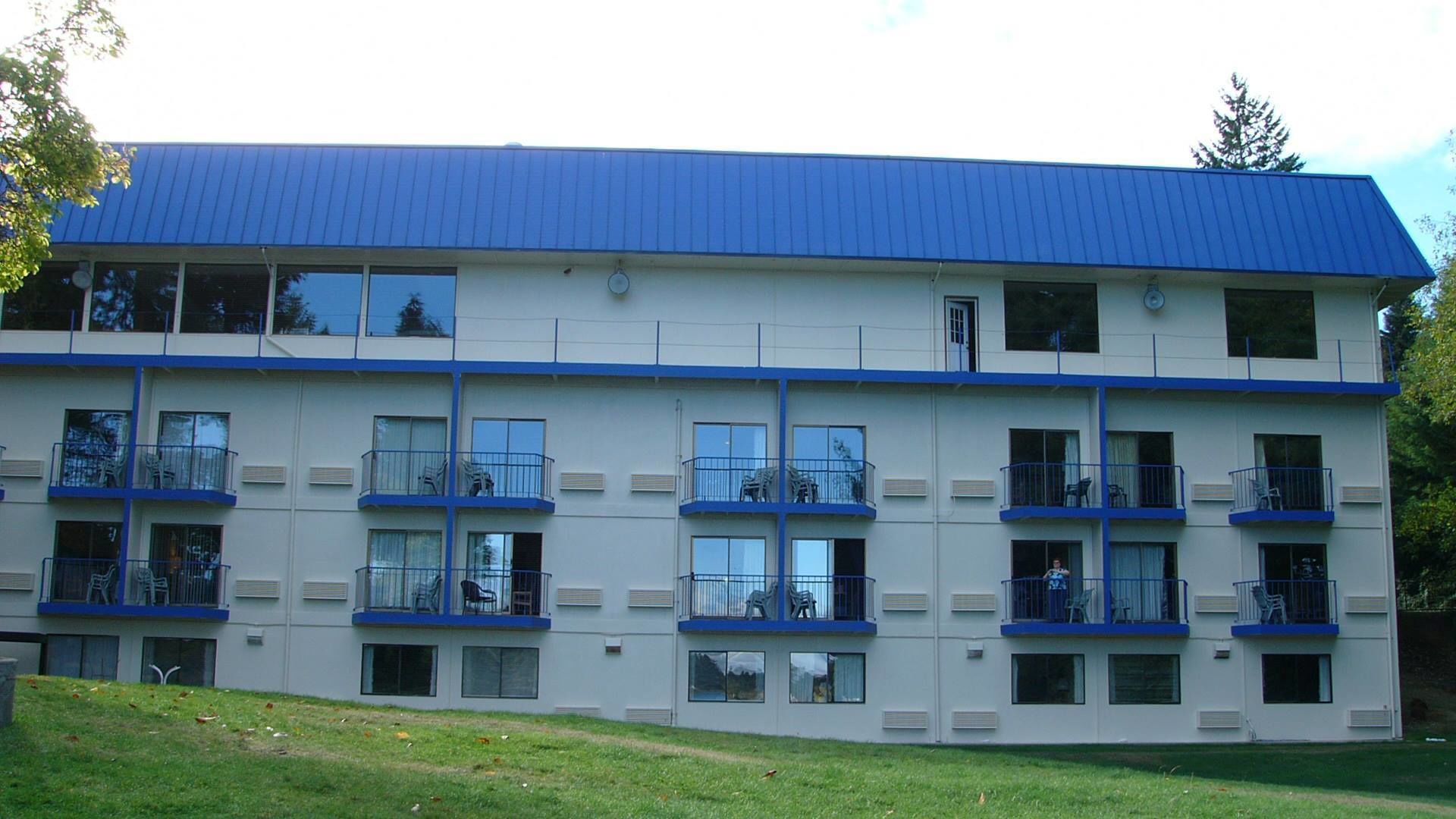 Photo - Oyster Bay Inn & Suites