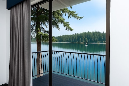 Quarto standard, 2 camas Queen | Vista da sacada. Oyster Bay Inn & Suites