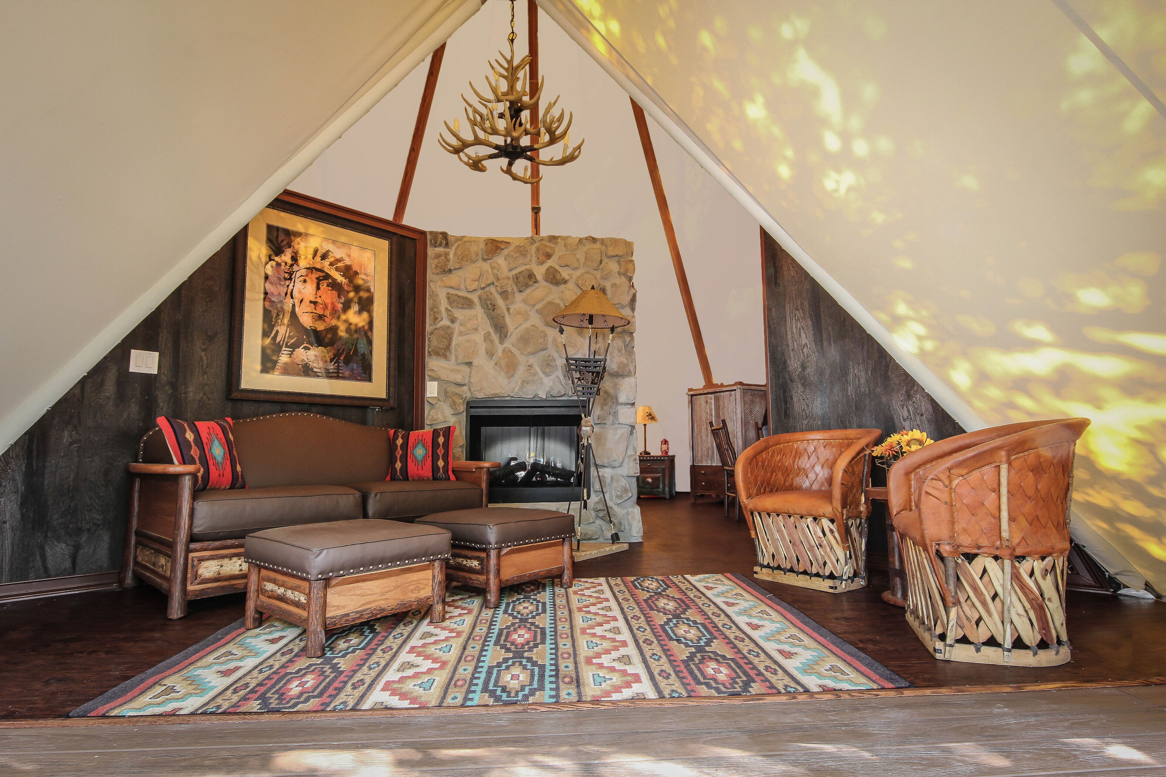 客房 (Teepee) | 起居区