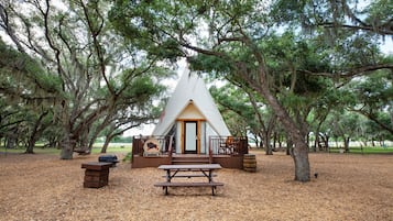 客房 (Teepee)