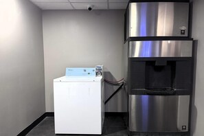 Laundry room - Super 8 by Wyndham Clinton/Jackson West (Clinton)