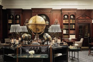 Champagne bar